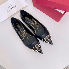 Valentino VT новейшая коллекция. Уникальные инновационные туфли н