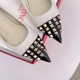 Valentino VT новейшая коллекция. Уникальные инновационные туфли н