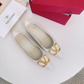 Valentino новейшие балетки Signature, можно носить двумя способам