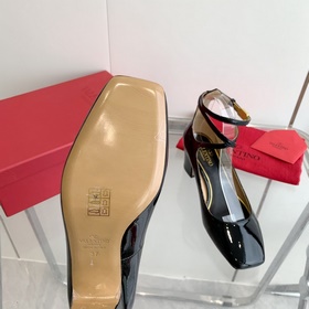 Valentino/Валентино 2023 весна-лето новинка, лакированные туфли М