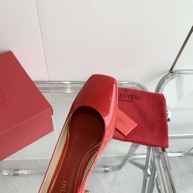 Valentino/Валентино 2023 весна-лето, новые модели туфли Мэри Джей