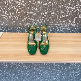 Высокие босоножки Valen*tino ONE STUD из коллекции ONE STUD. Уник