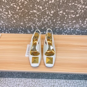 Высокие босоножки Valen*tino ONE STUD из серии ONE STUD, уникальн