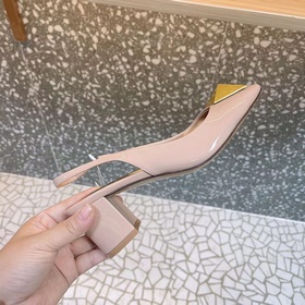 Valen*tin Valentino ONE STUD серия туфель на высоком каблуке, уни