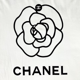 Chanel Модель с коротким рукавом из коллекции 2023 года Ткань： 26