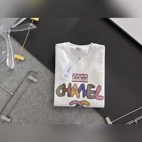 Chan*l! Chanel, эксклюзивный дизайн. Свободный свитшот с круглым 