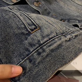 Chanel Маленькая Шанель 2023 Новая модель джинсовой куртки с выши