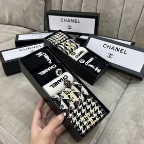 Комплектация： одна коробка, пять пар CHANEL Chanel гольфы Золота