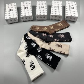 Новая модель CHANEL (Шанель) 2023 года, модная модель для показа,