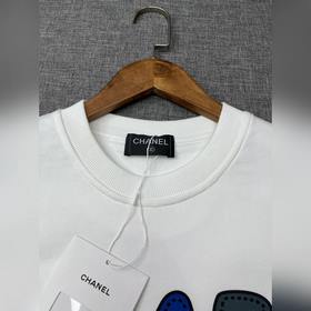 Заказ от европейской торговой компании CHANEL. Поставка новых мод