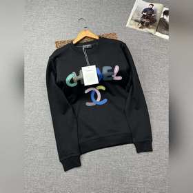 Заказ от европейской торговой компании CHANEL. Поставка новых мод