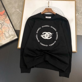 Свитер с вышитыми буквами C от Chanel*22S для осени зимы, одинако