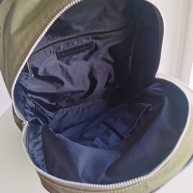 Новый нейлоновый рюкзак с вышивкой от Burberry. Рюкзак TB серии T