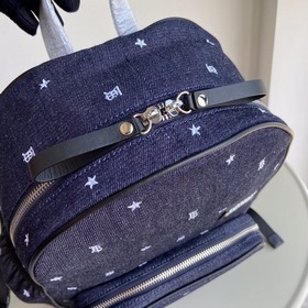 Новый нейлоновый рюкзак с вышивкой от Burberry. Рюкзак TB серии T