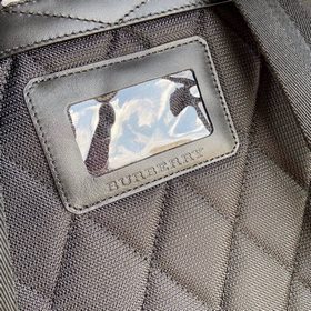 Новый нейлоновый рюкзак с вышивкой от Burberry. Рюкзак TB серии T