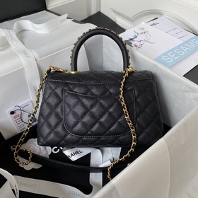 23p Chanel модель 92990  Сумка с крышкой. В этом сезоне очень по