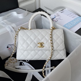 23p Chanel модель 92990  Сумка с крышкой. В этом сезоне очень по