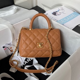 23p Chanel модель AS2215  мини-сумка с крышкой. В этом сезоне о
