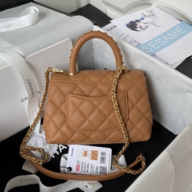 23p Chanel модель AS2215  мини-сумка с крышкой. В этом сезоне о