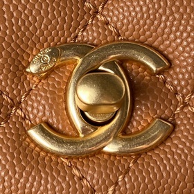 23p Chanel модель AS2215  мини-сумка с крышкой. В этом сезоне о