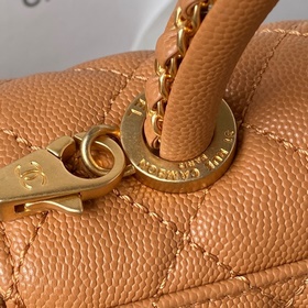 23p Chanel модель AS2215  мини-сумка с крышкой. В этом сезоне о