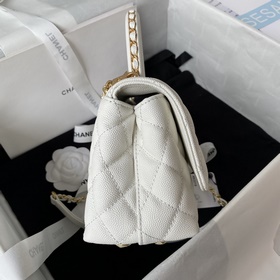 23p Chanel модель AS2215  мини-сумка с крышкой. В этом сезоне о