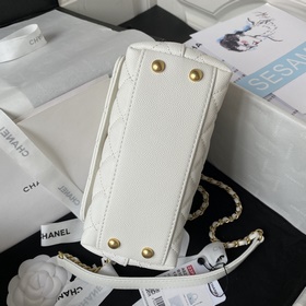 23p Chanel модель AS2215  мини-сумка с крышкой. В этом сезоне о