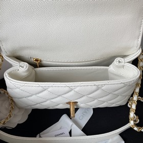 23p Chanel модель AS2215  мини-сумка с крышкой. В этом сезоне о