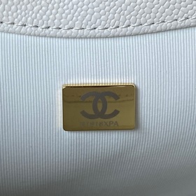 Chanel 23P — скрытый бестселлер, сумка-седло. Очень ограниченный 