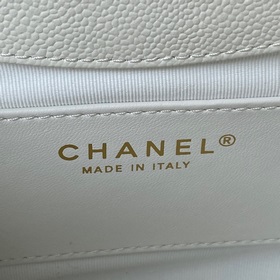 Chanel 23P — скрытый бестселлер, сумка-седло. Очень ограниченный 