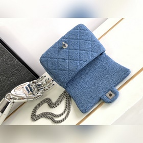 23p Chanel Camellia Denim Square Wallet Серебристый цвет Chanel д