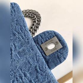 23p Chanel Camellia Denim Square Wallet Серебристый цвет Chanel д