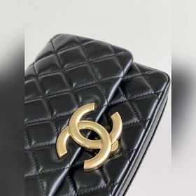 24 см, большой логотип Chanel 23p с большой золотой застежкой Cha