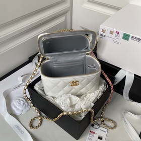 Новая модель ручки AP3243 от Chanel, очень приятный аромат. Я дей