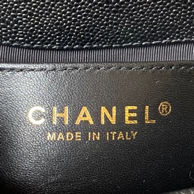 Chanel 23P — скрытый бестселлер, сумка-седло. Очень ограниченный 