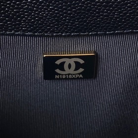 Chanel 23P — скрытый бестселлер, сумка-седло. Очень ограниченный 