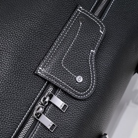 Эта сумка Dior Lingot 50 — новинка этого сезона. Изготовлена из р
