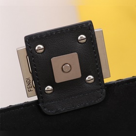24 × 7 × 13 см, полная комплектация Артикул 8BR793