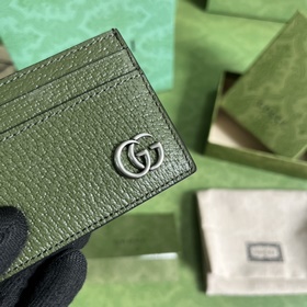 GG Marmont серия кардхолдеров, Gucci продолжает обновлять цветову