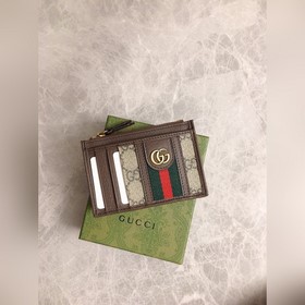 Новая модель, представленная на официальном сайте. Тонкий кошелек