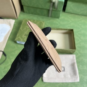 Карточный чехол GG Marmont. Классические аксессуары Gucci продолж