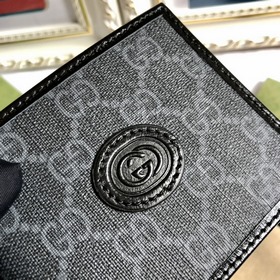 Этот лаконичный изящный кошелек из черной ткани GG Supreme с кожа