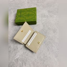В весенне-летней коллекции представлена новая модель Gucci 1955 с