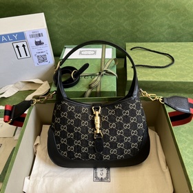 Gucci UN3AG 1294 Детали товара. Серия Gucci «Aria — модные арии»
