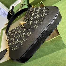 Gucci UN3AG 1294 Детали товара. Серия Gucci «Aria — модные арии»