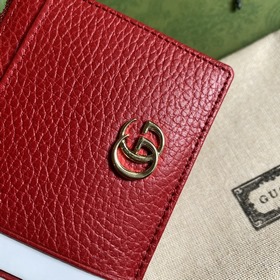 Вы уже приобрели эту восхитительную сумку? Серия GG Marmont с ее 