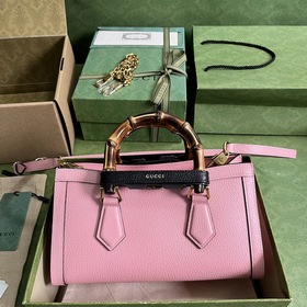 Маленькая сумка через плечо Gucci Diana с бамбуковым ручкой. Явля