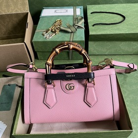 Маленькая сумка через плечо Gucci Diana с бамбуковым ручкой. Явля