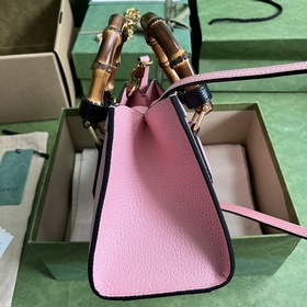 Маленькая сумка через плечо Gucci Diana с бамбуковым ручкой. Явля
