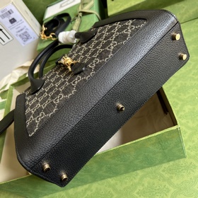 Детали товара Gucci UN3AG. Серия Gucci «Aria — модная ария» предс
